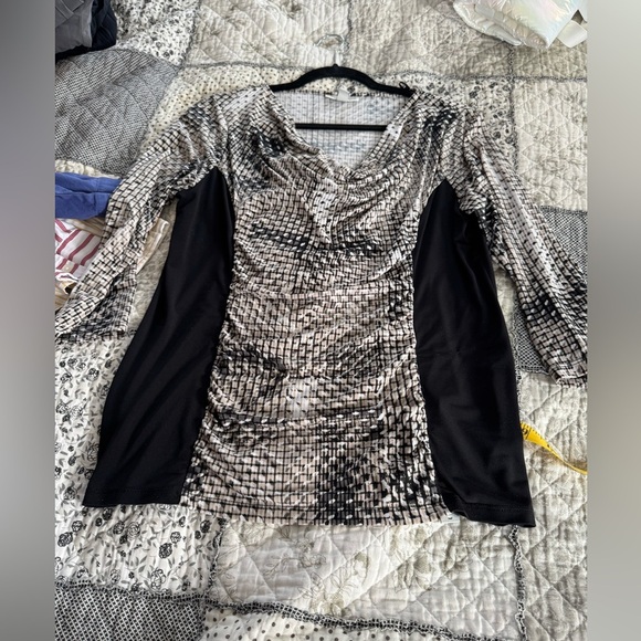 3/4 sleeve Dana Bachman shirt - Picture 1 of 6